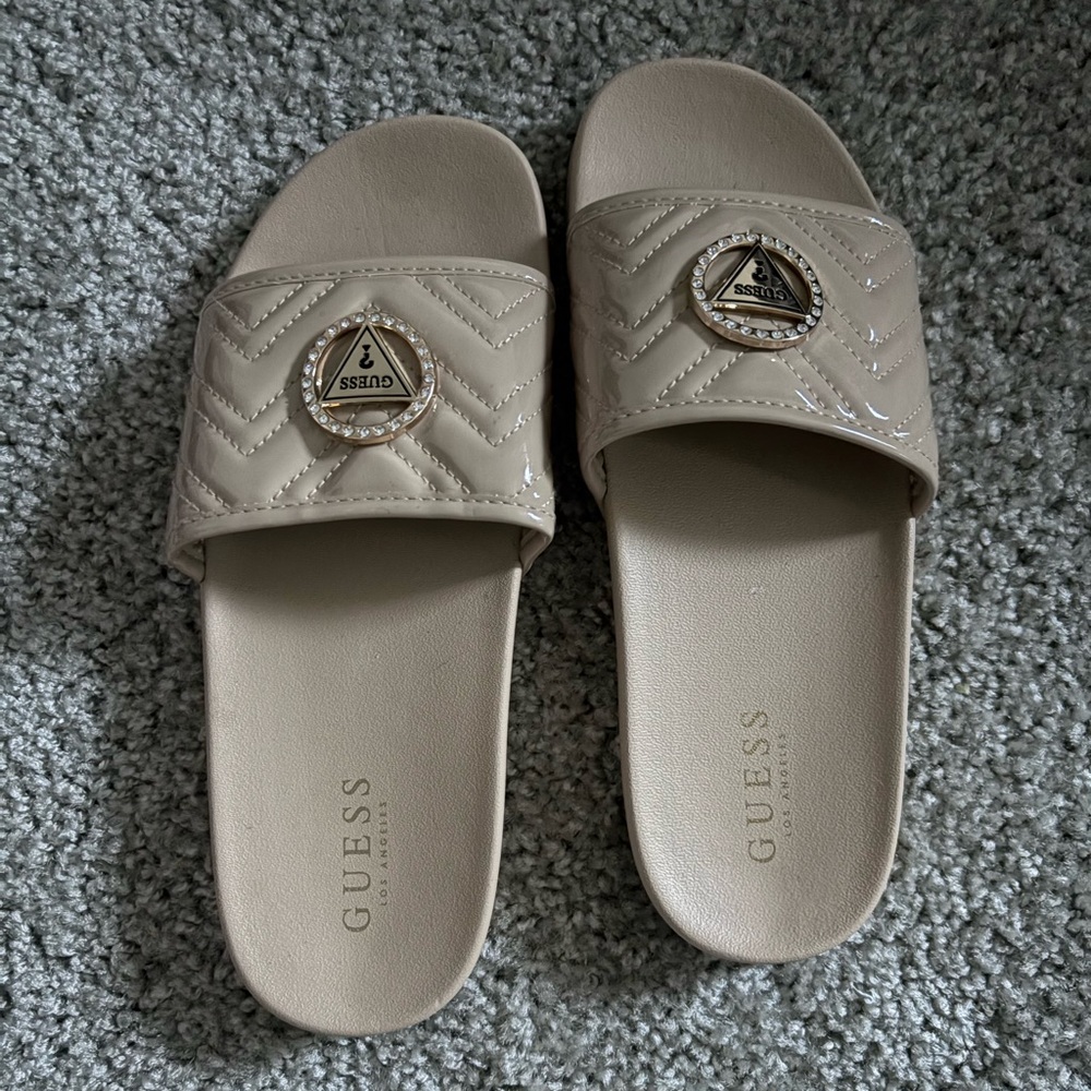 Guess sandals worn twice!